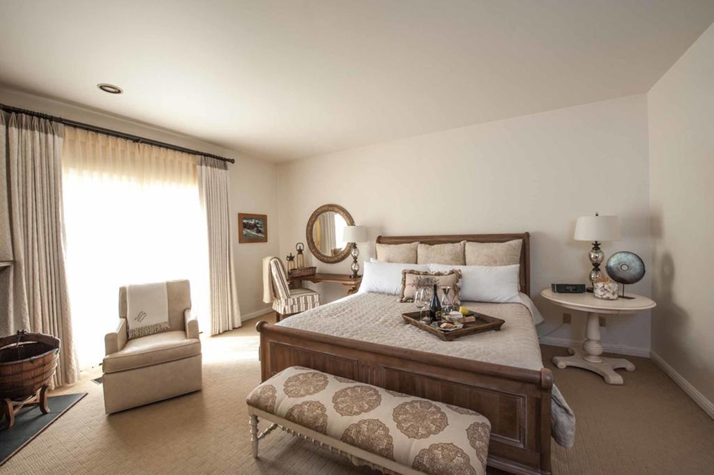 Seal Cove Inn Moss Beach Room photo